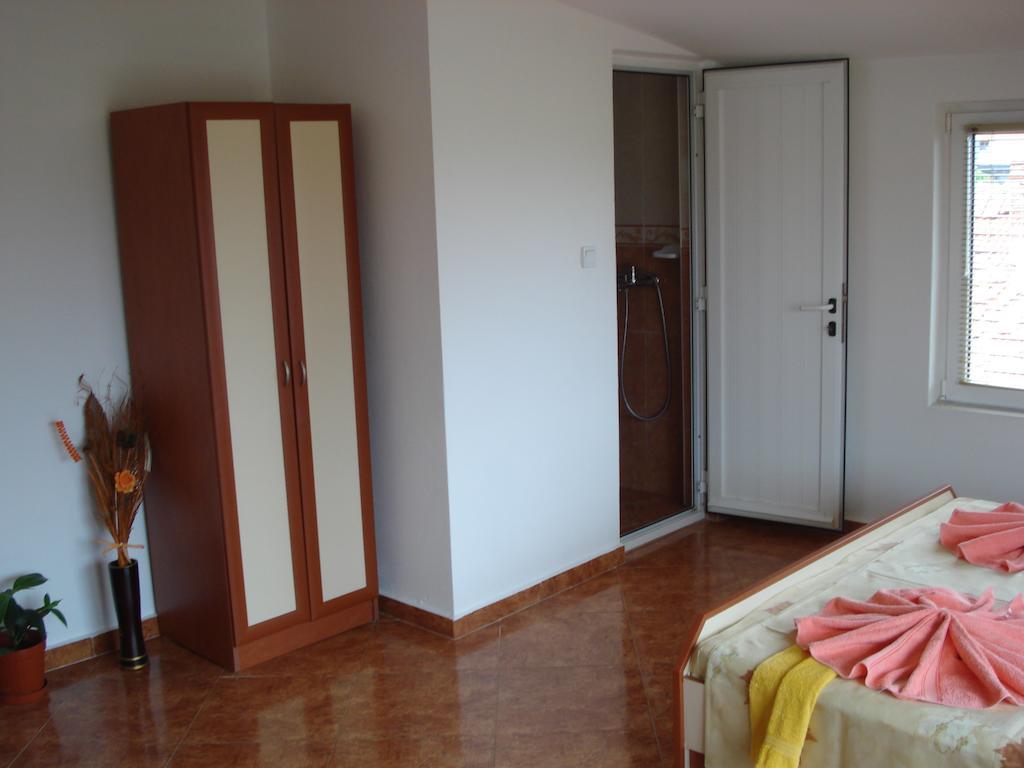 Moni 85 Family House Otel Süzebolu Oda fotoğraf